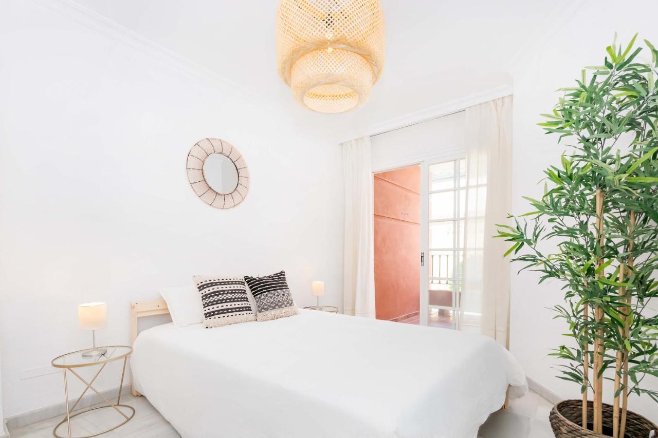 Bhost - La Maestranza Apartment มาลากา ภายนอก รูปภาพ