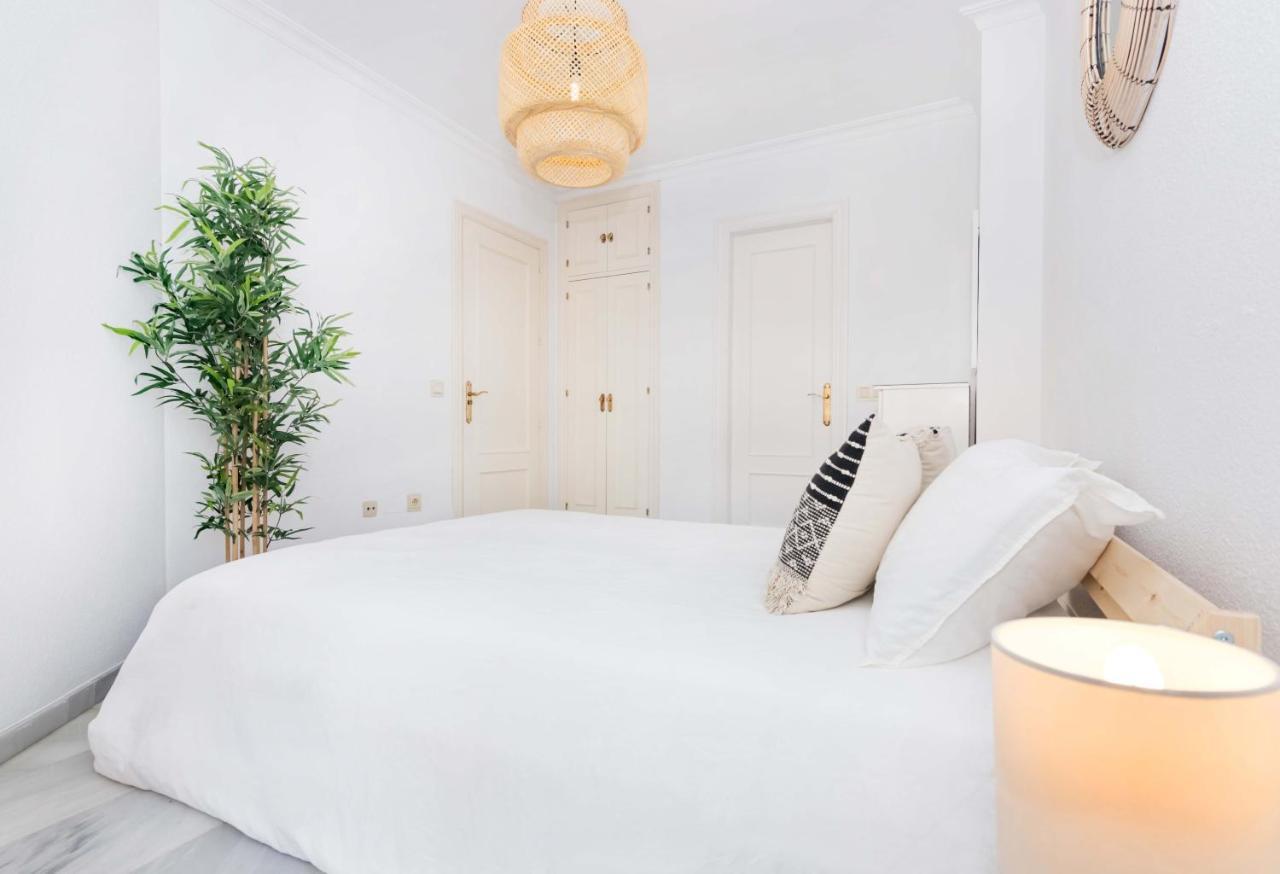 Bhost - La Maestranza Apartment มาลากา ภายนอก รูปภาพ