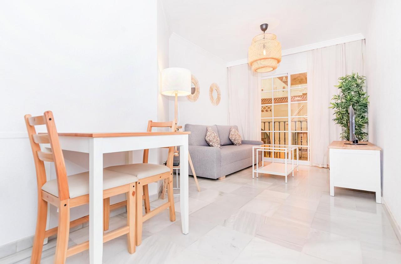 Bhost - La Maestranza Apartment มาลากา ภายนอก รูปภาพ